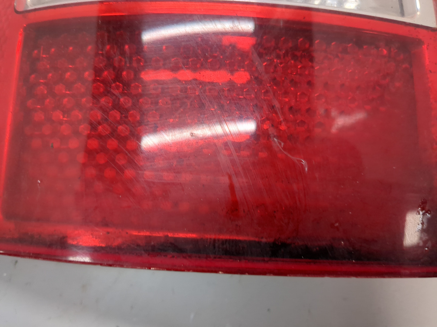 Фонарь задний левый