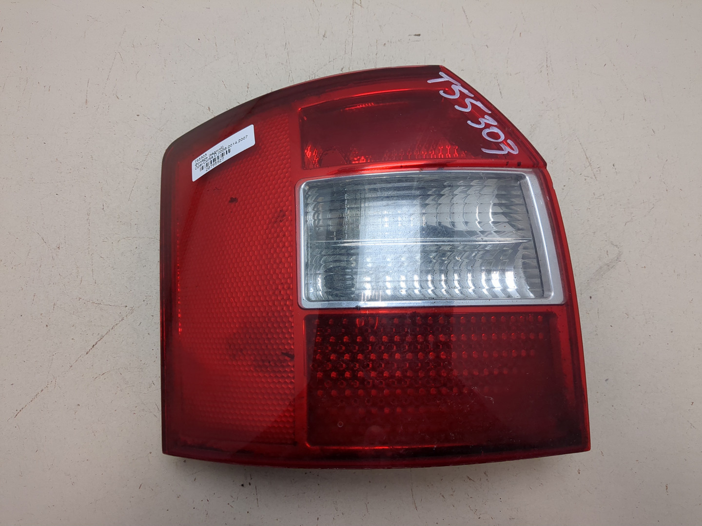 Фонарь задний левый