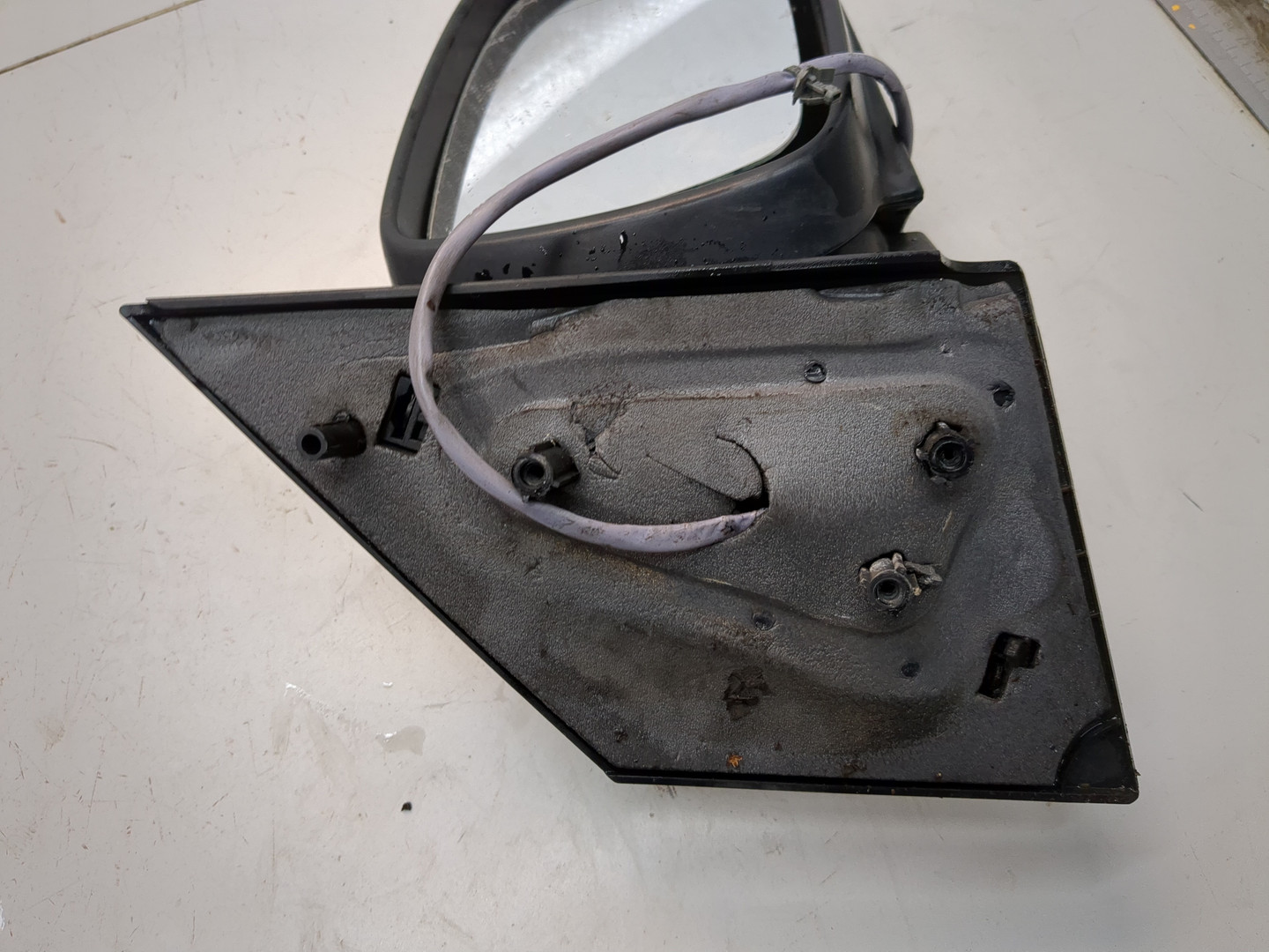 Зеркало правое электрическое