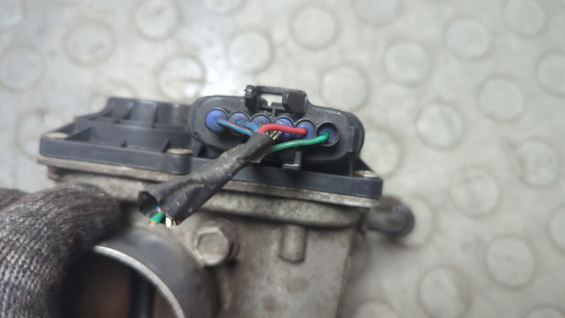 Заслонка дроссельная электрическая
