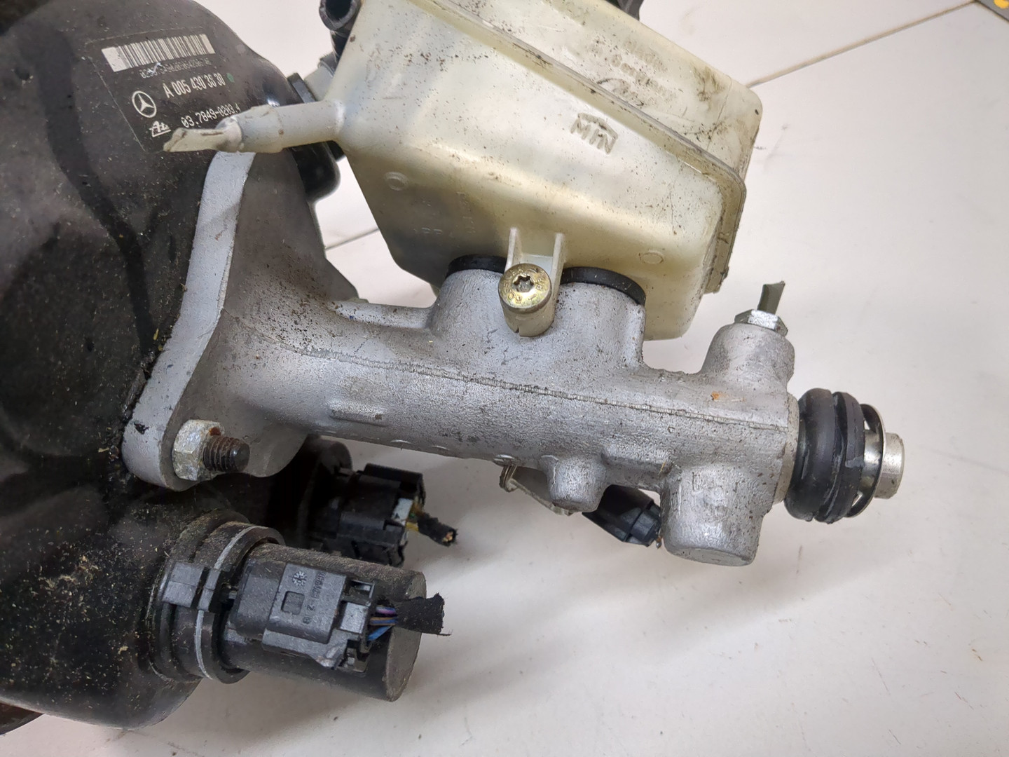 Цилиндр тормозной главный