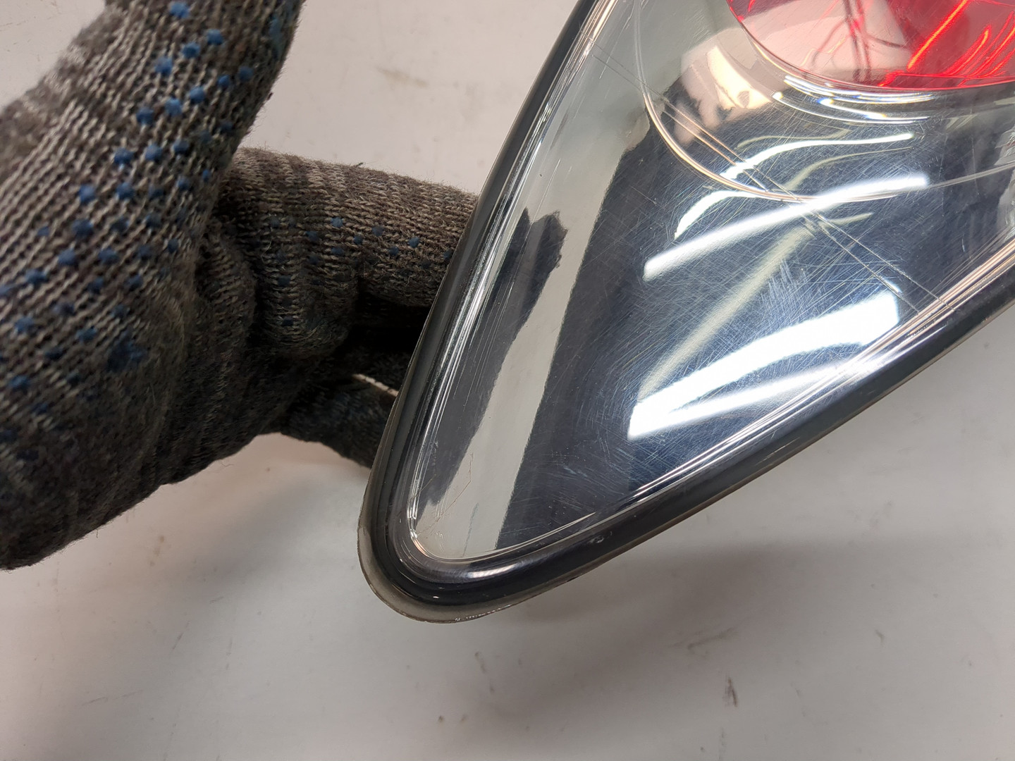 Фонарь задний левый