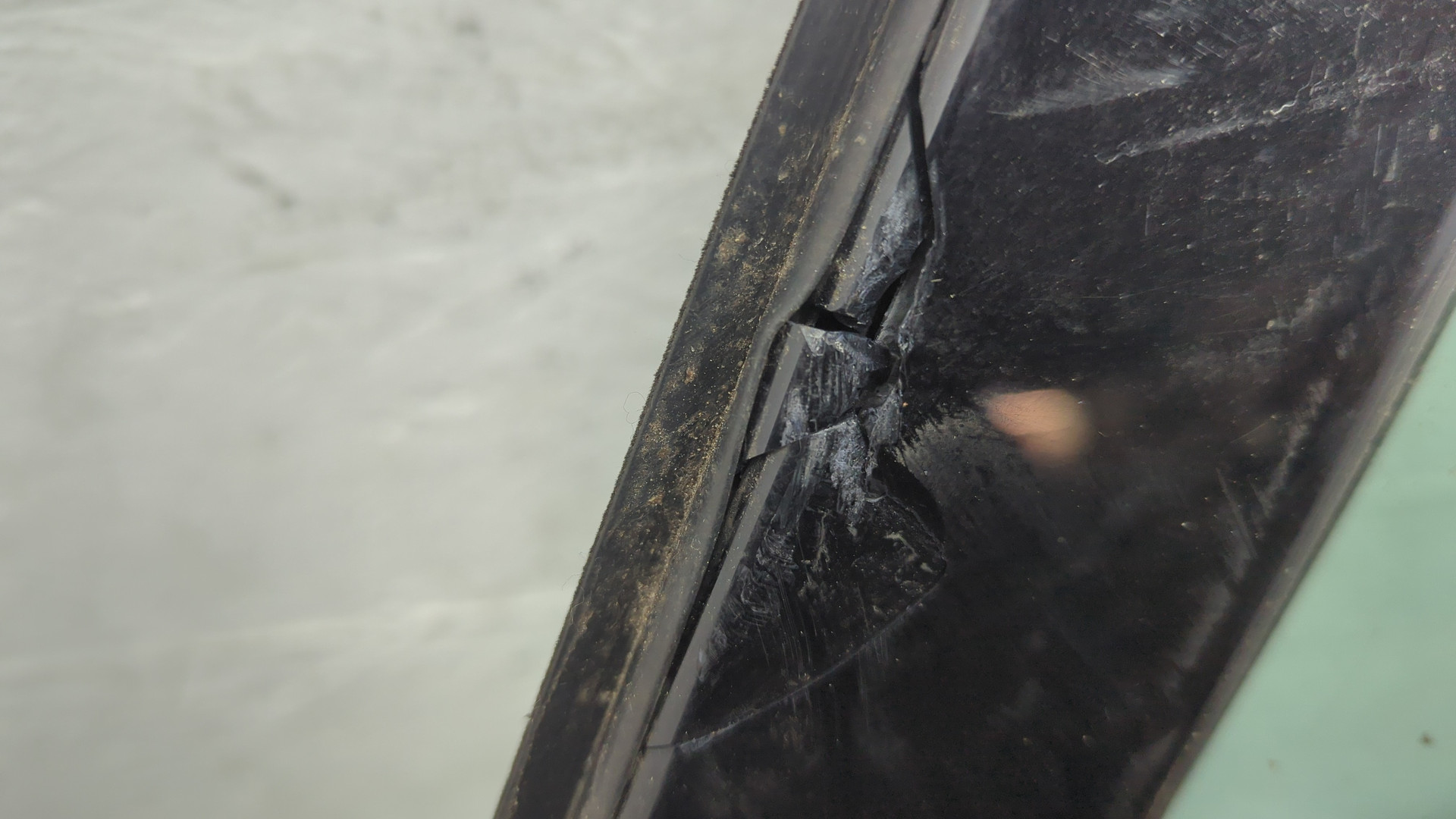 Дверь задняя правая