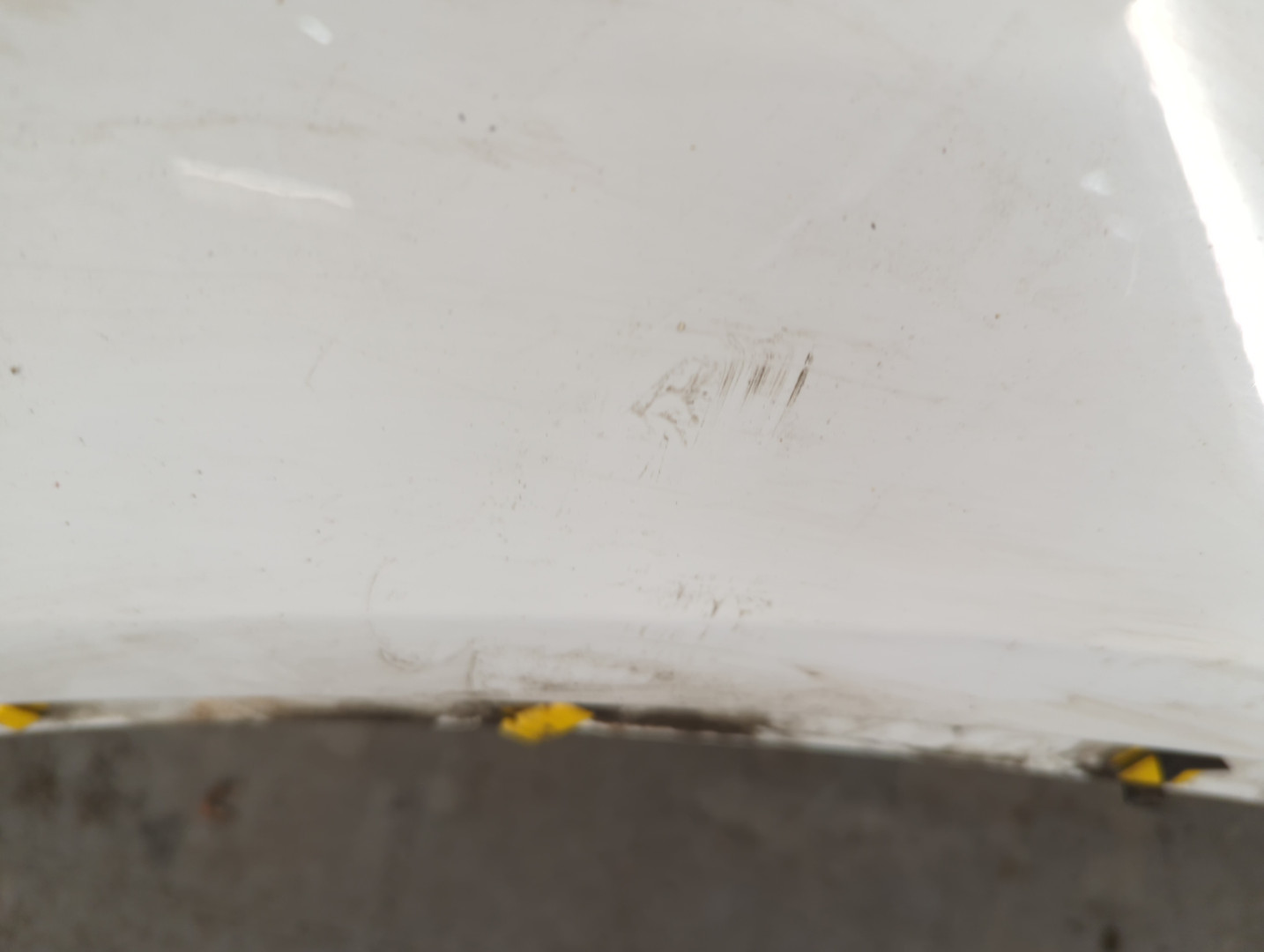 Крыло переднее правое