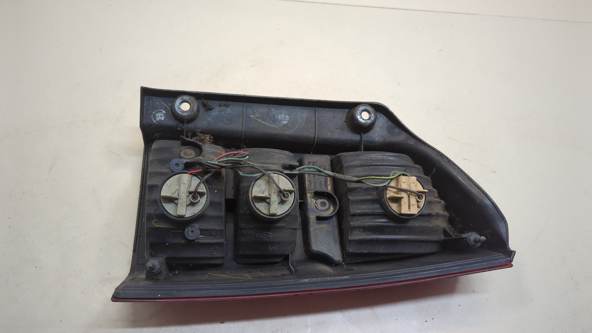 Фонарь задний правый