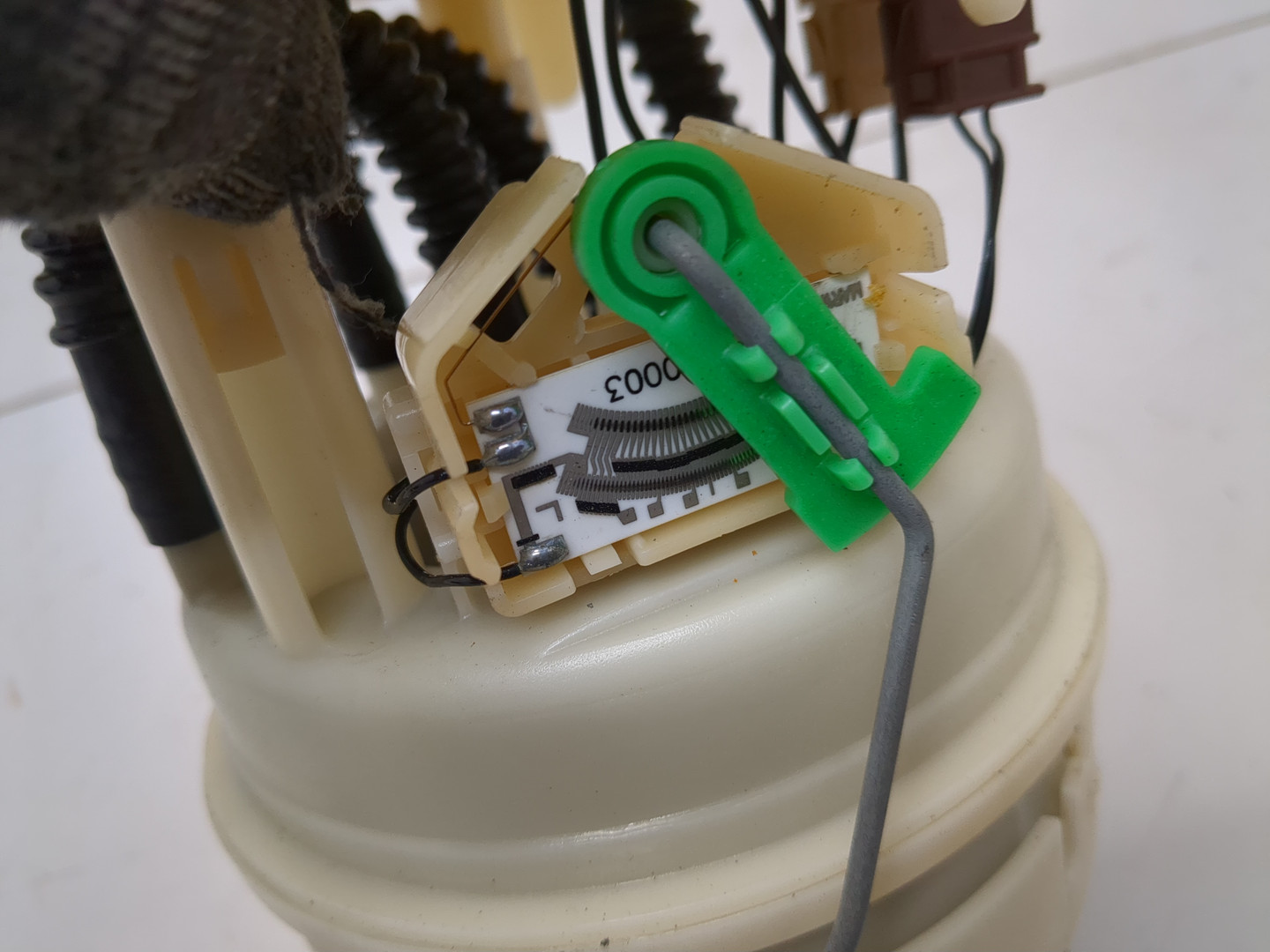 Насос топливный электрический