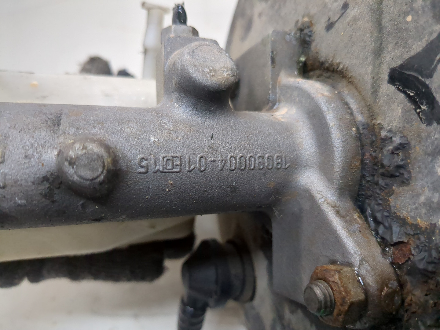 Цилиндр тормозной главный