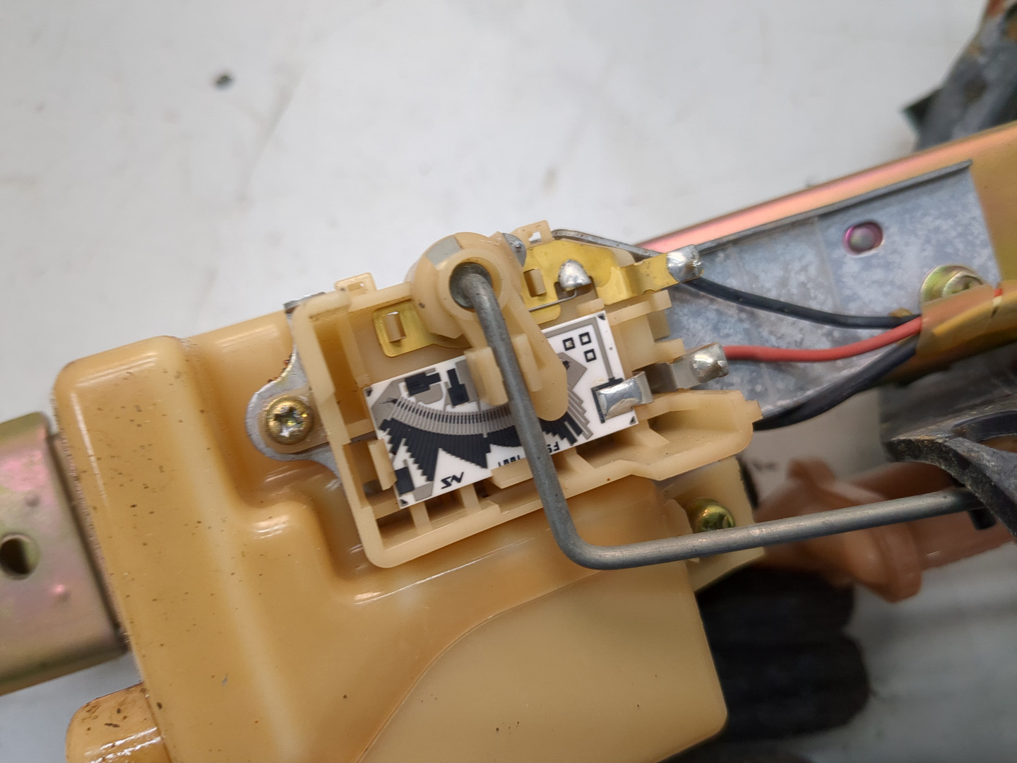 Насос топливный электрический