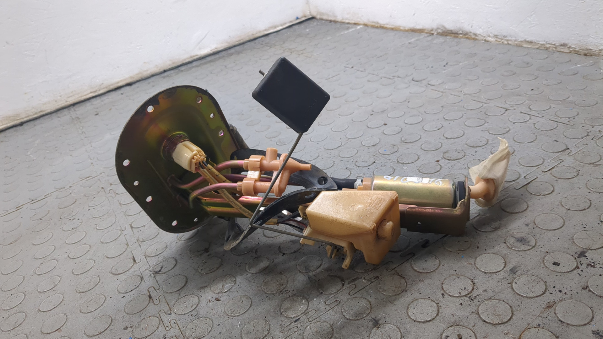 Насос топливный электрический