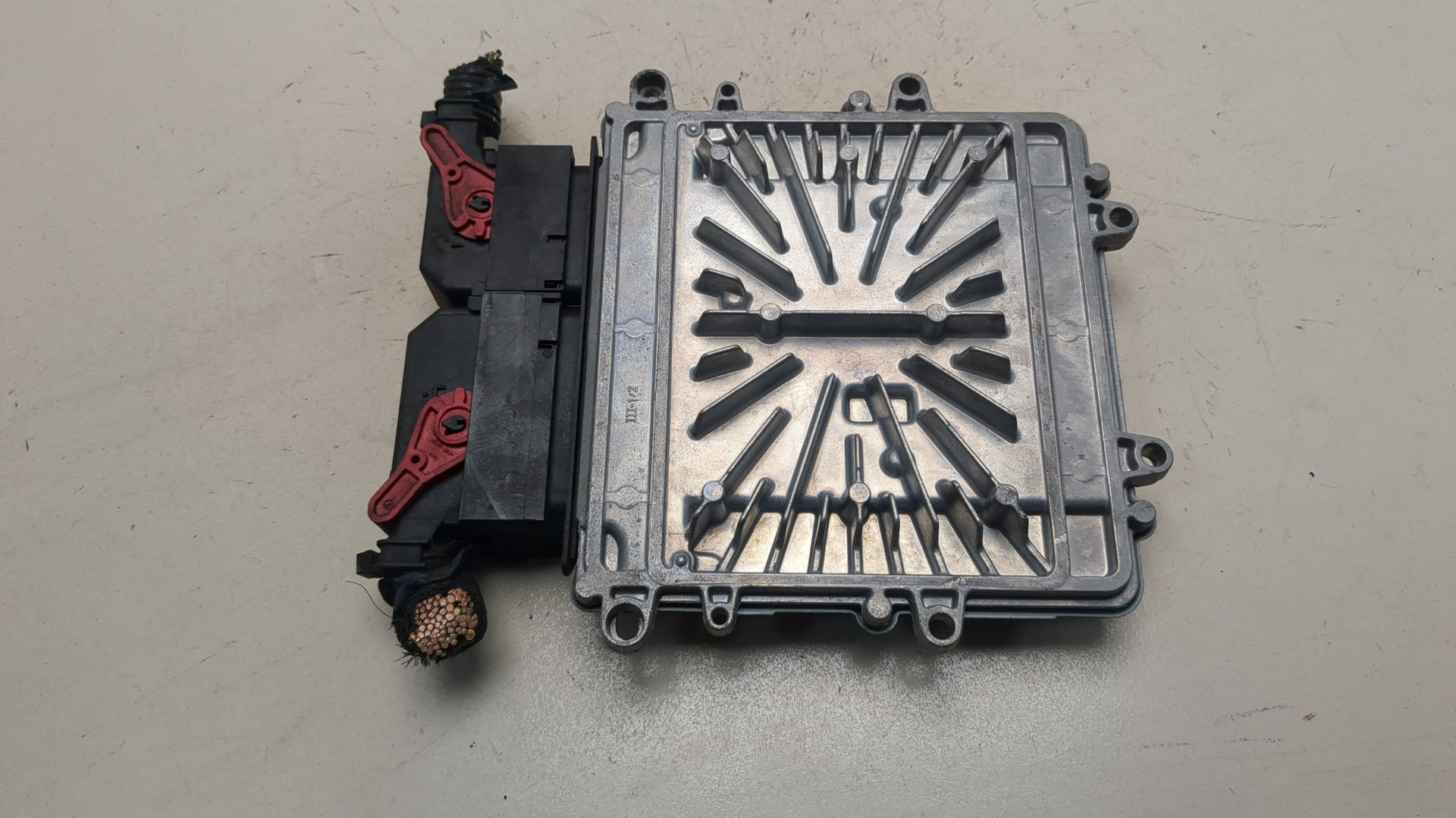 Блок управления двигателем