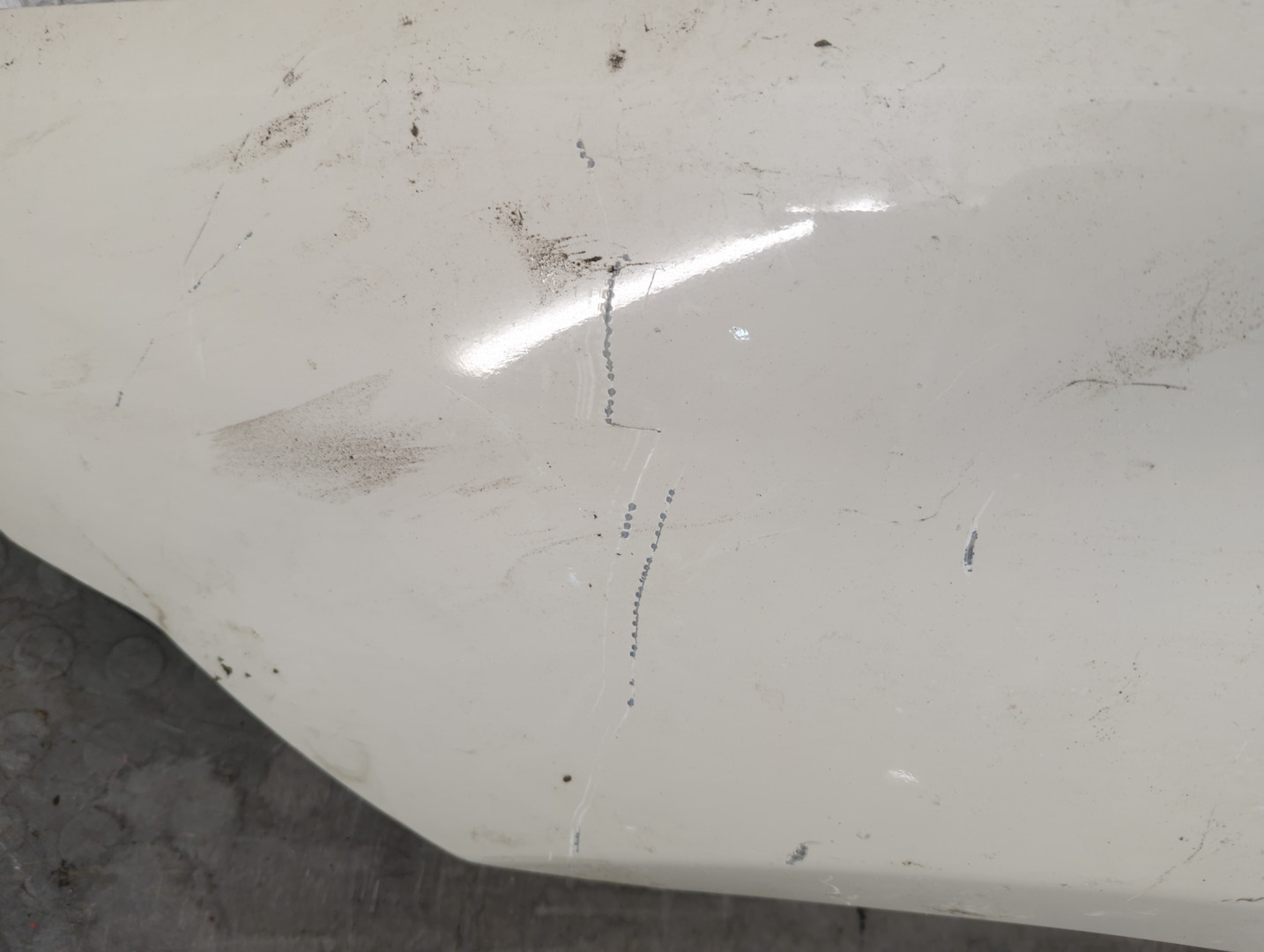 Крыло переднее левое