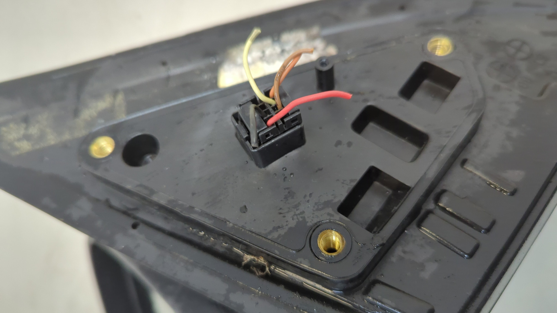 Зеркало левое электрическое