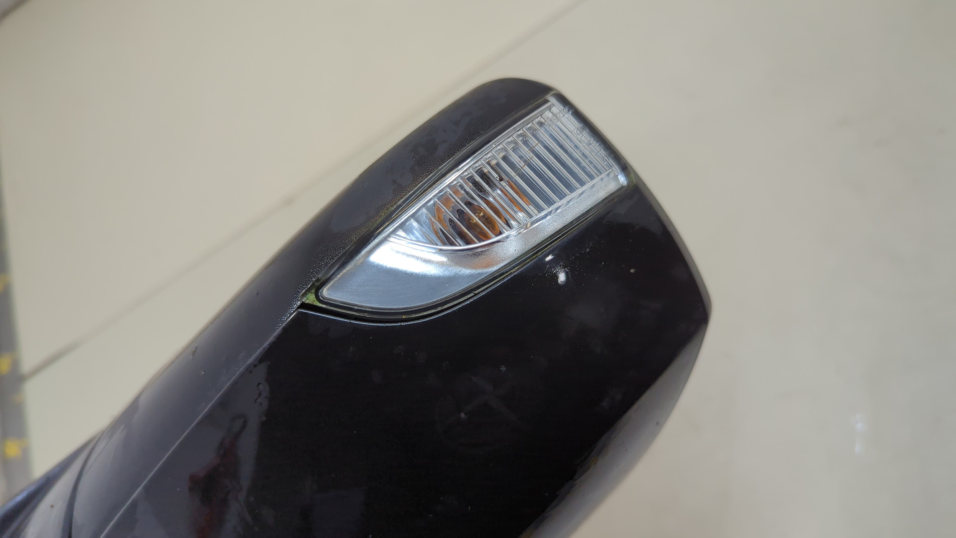 Зеркало правое электрическое