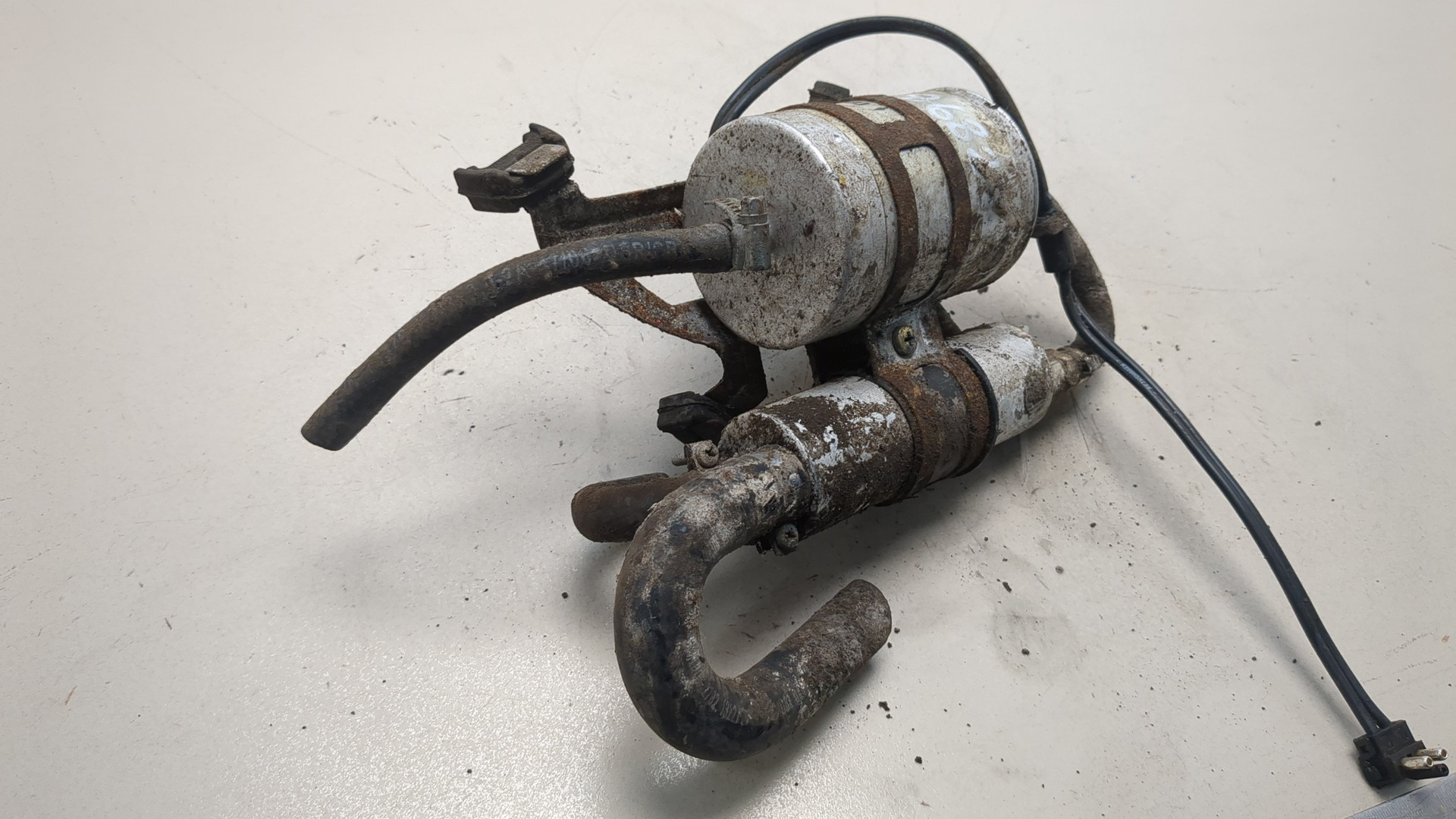 Насос топливный электрический