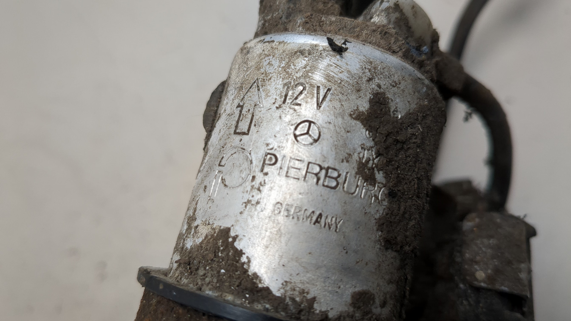 Насос топливный электрический