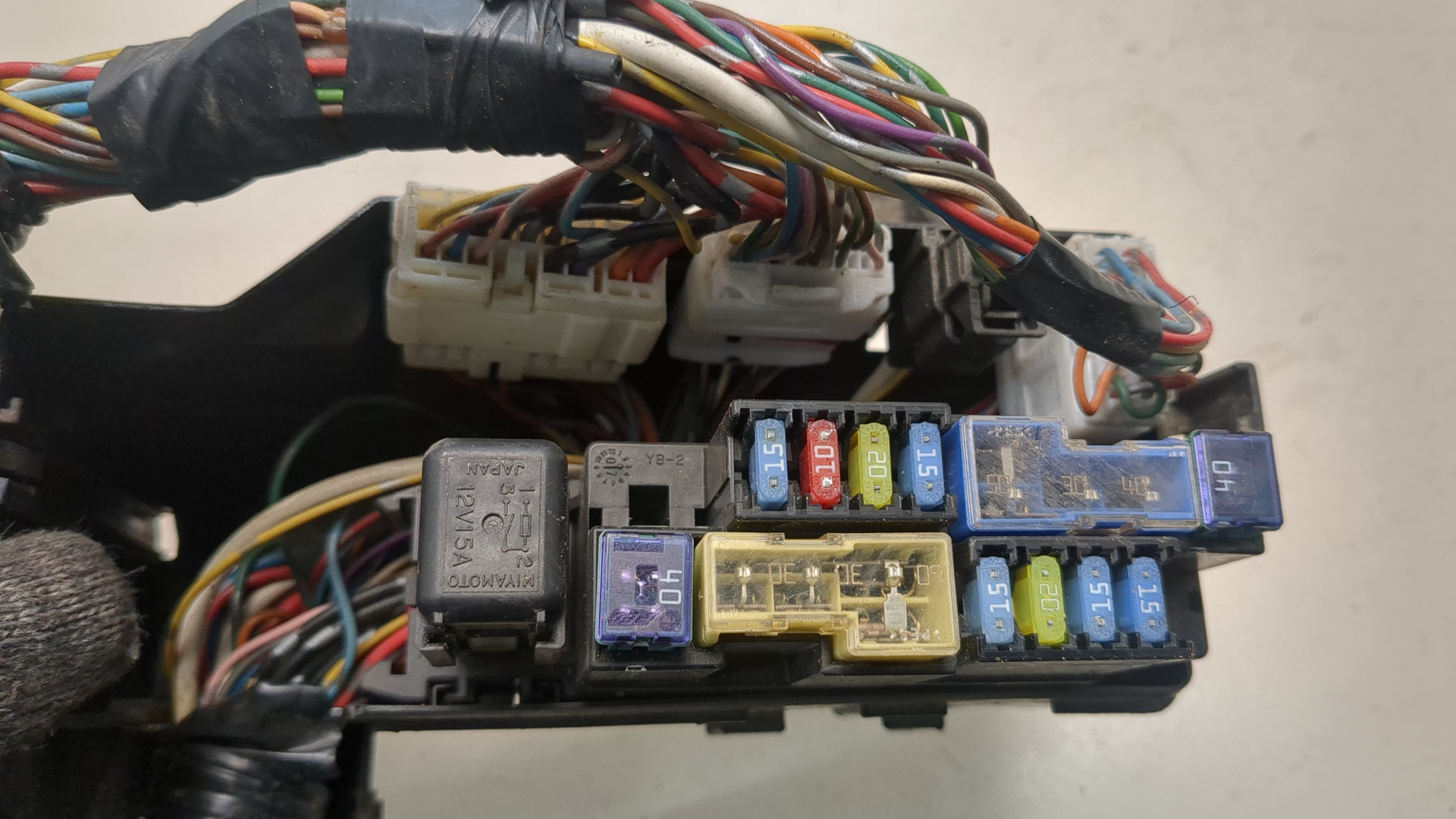 Блок предохранителей