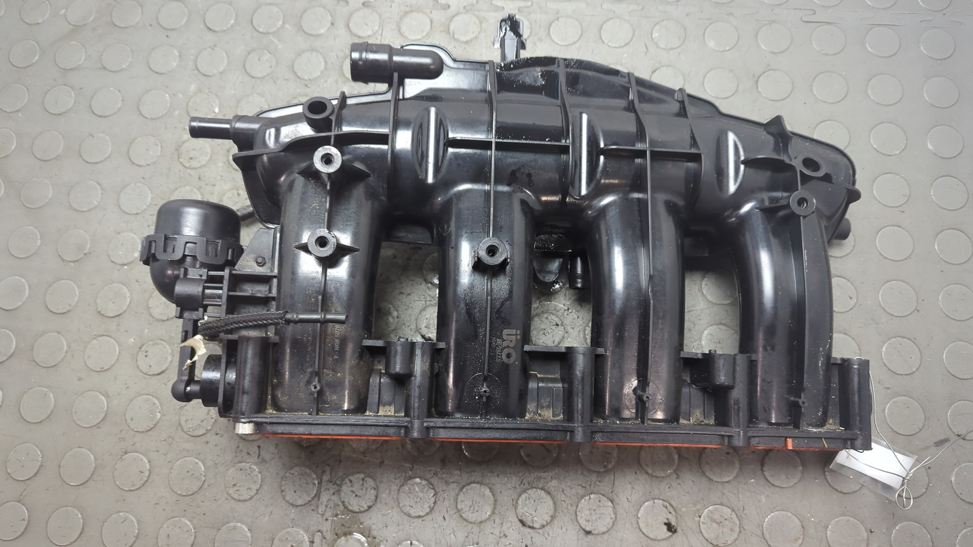 Коллектор впускной