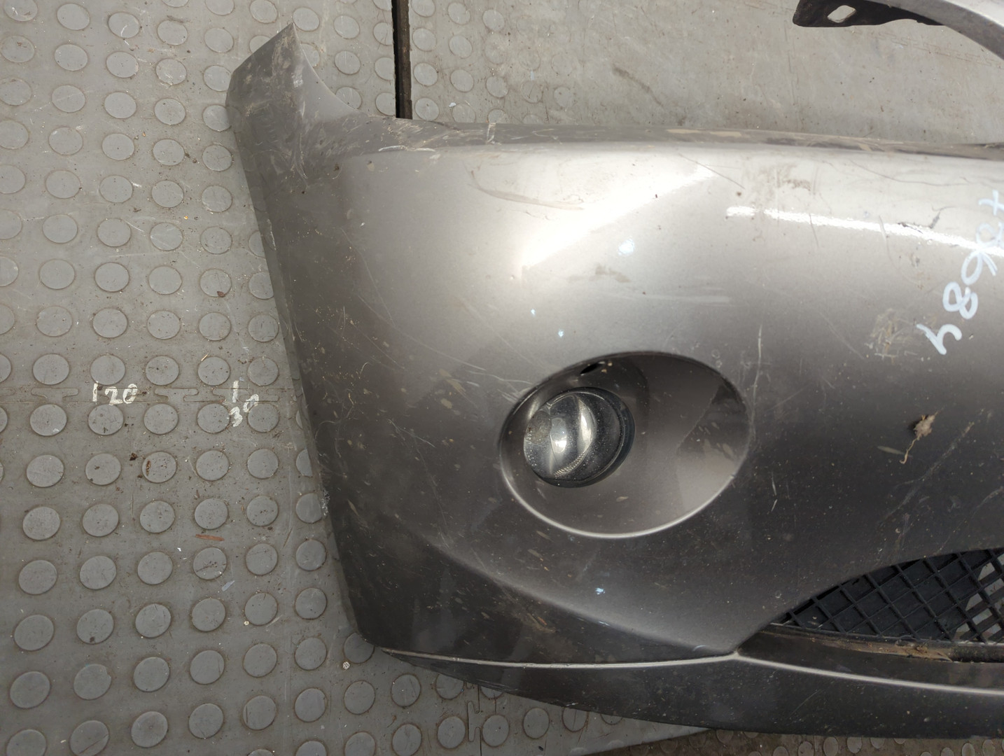 Бампер передний