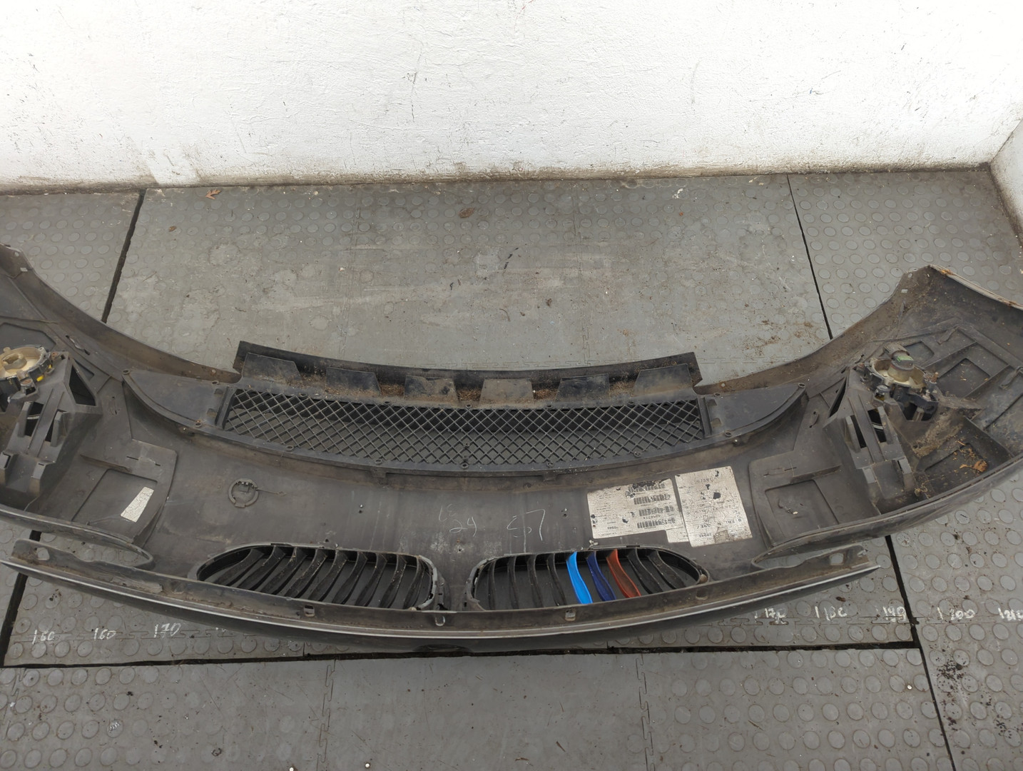 Бампер передний