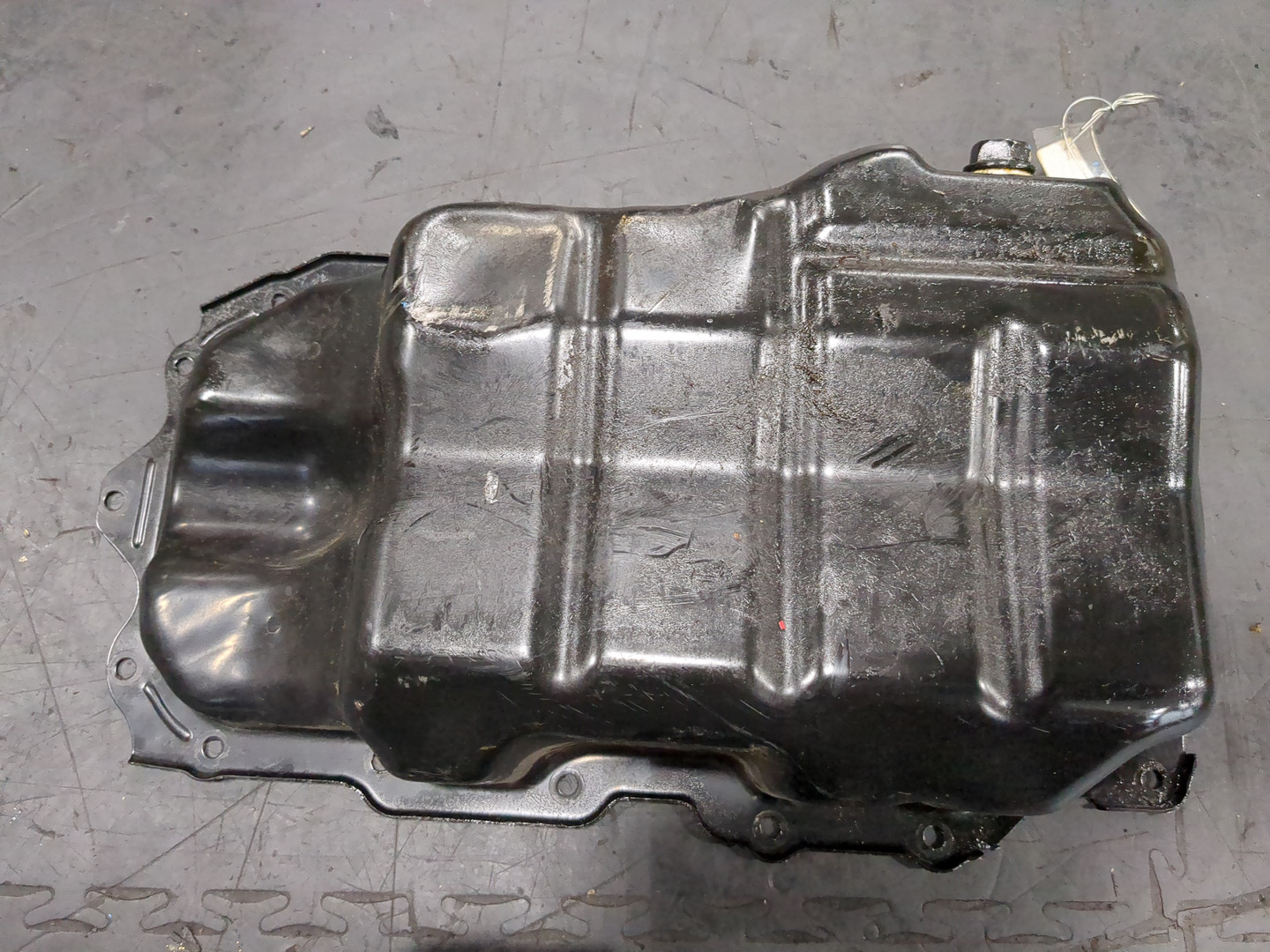 Поддон масляный двигателя (картер)