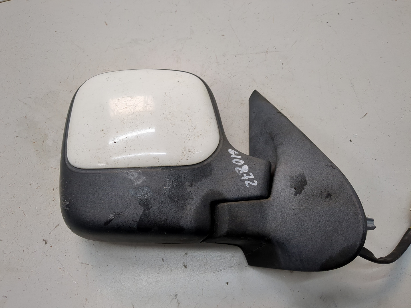 Зеркало правое электрическое