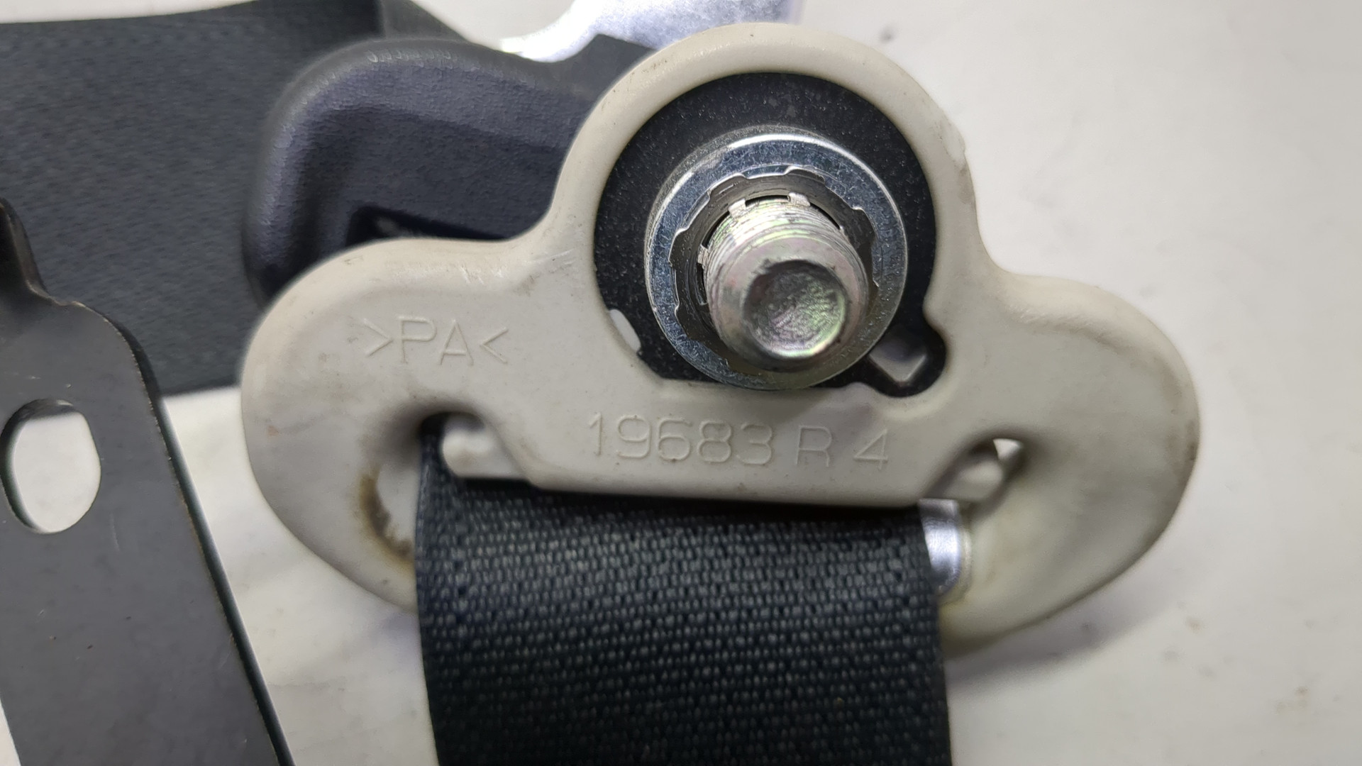 Ремень безопасности