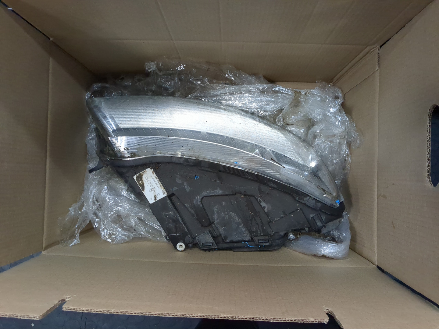 Фара правая