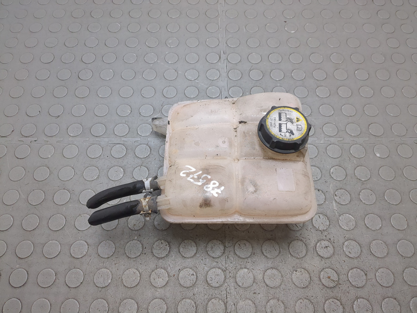 Бачок расширительный