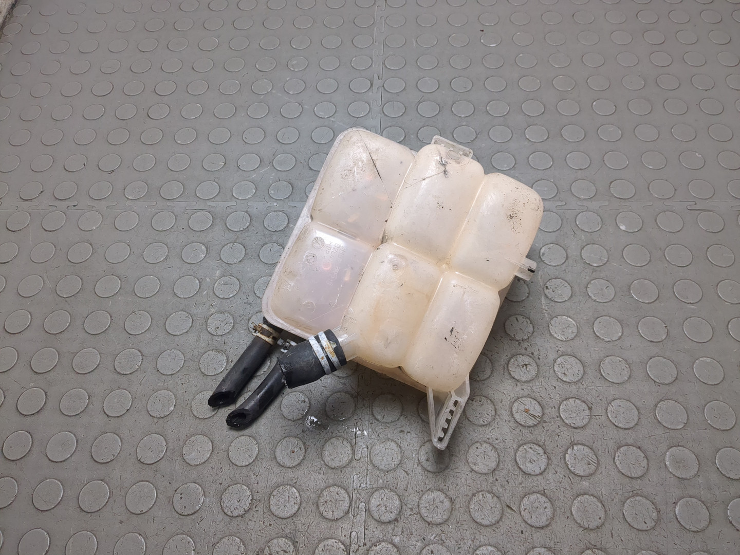 Бачок расширительный