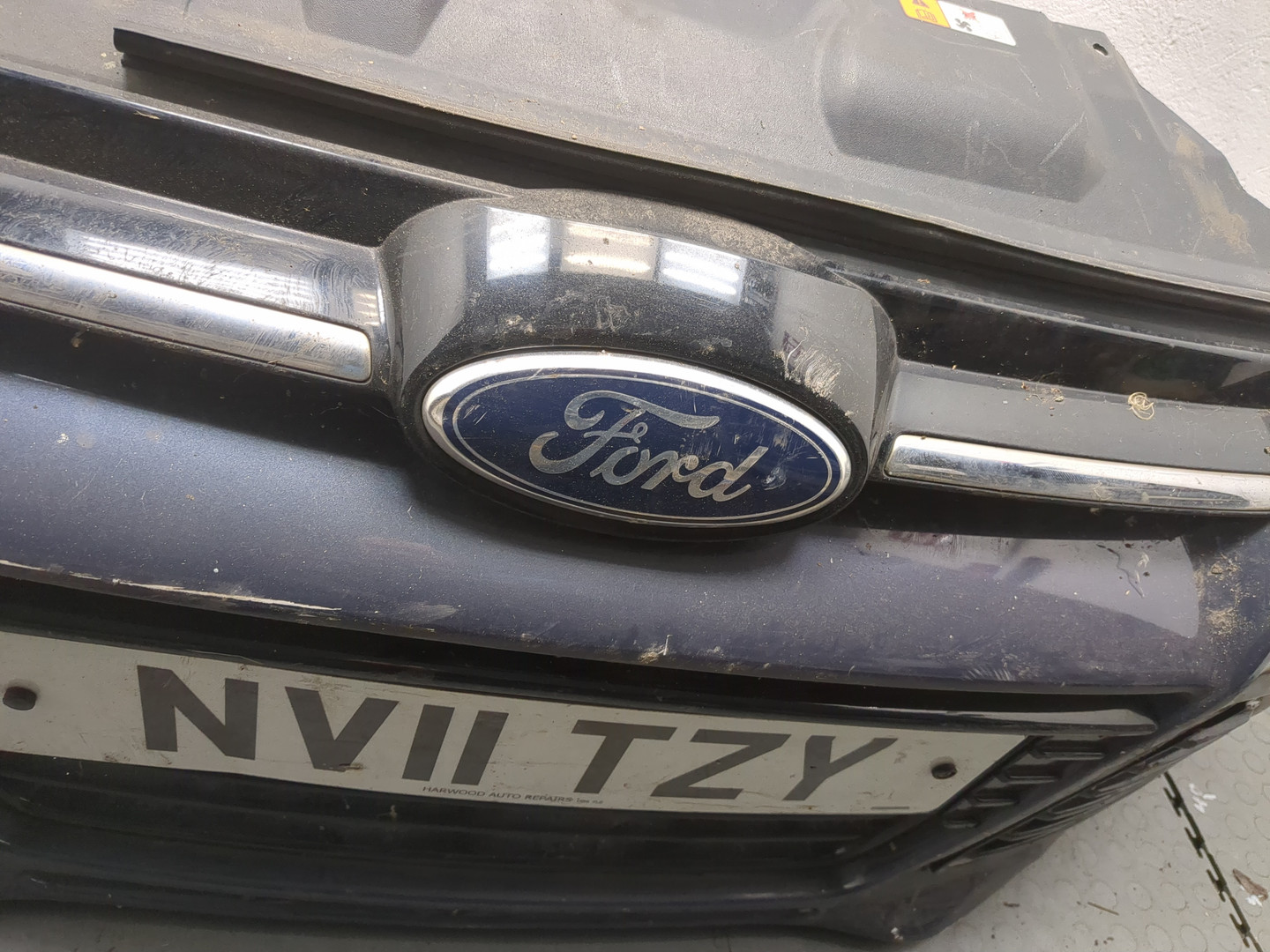 Бампер передний