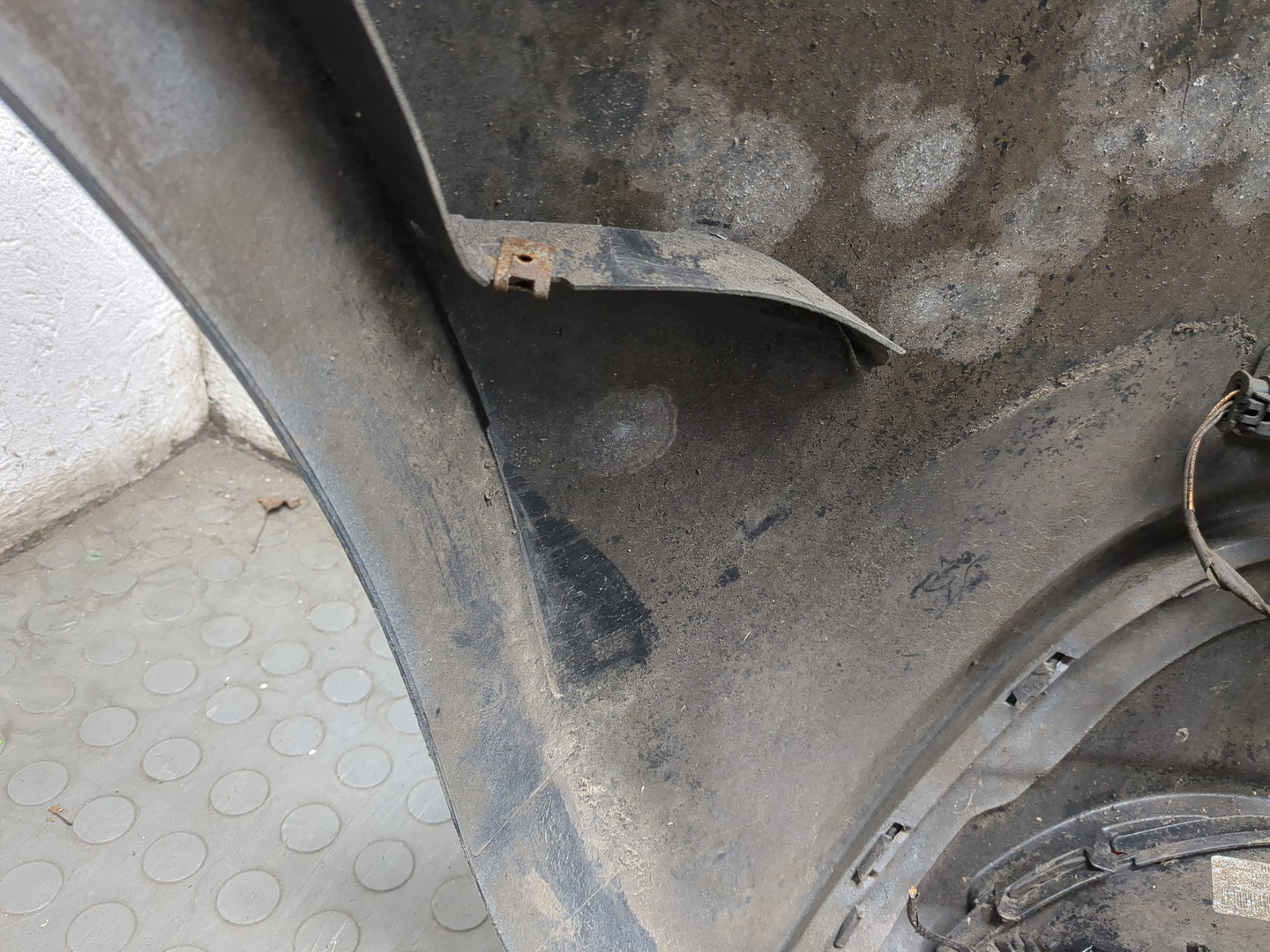 Бампер задний