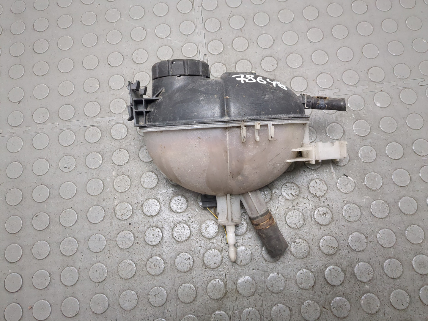 Бачок расширительный