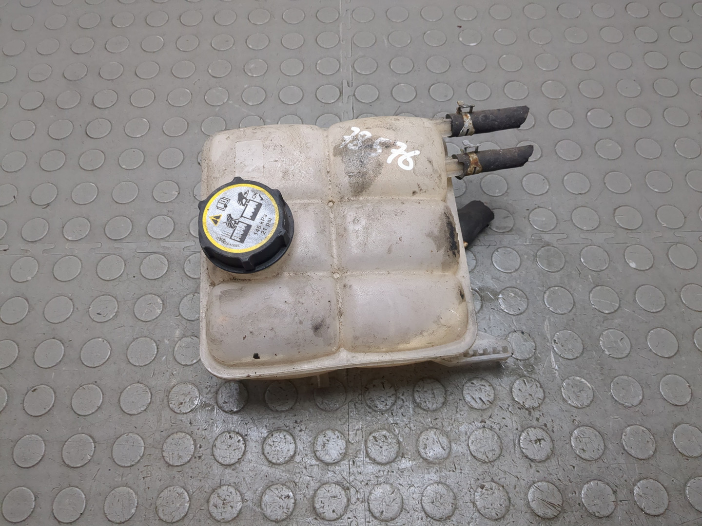 Бачок расширительный