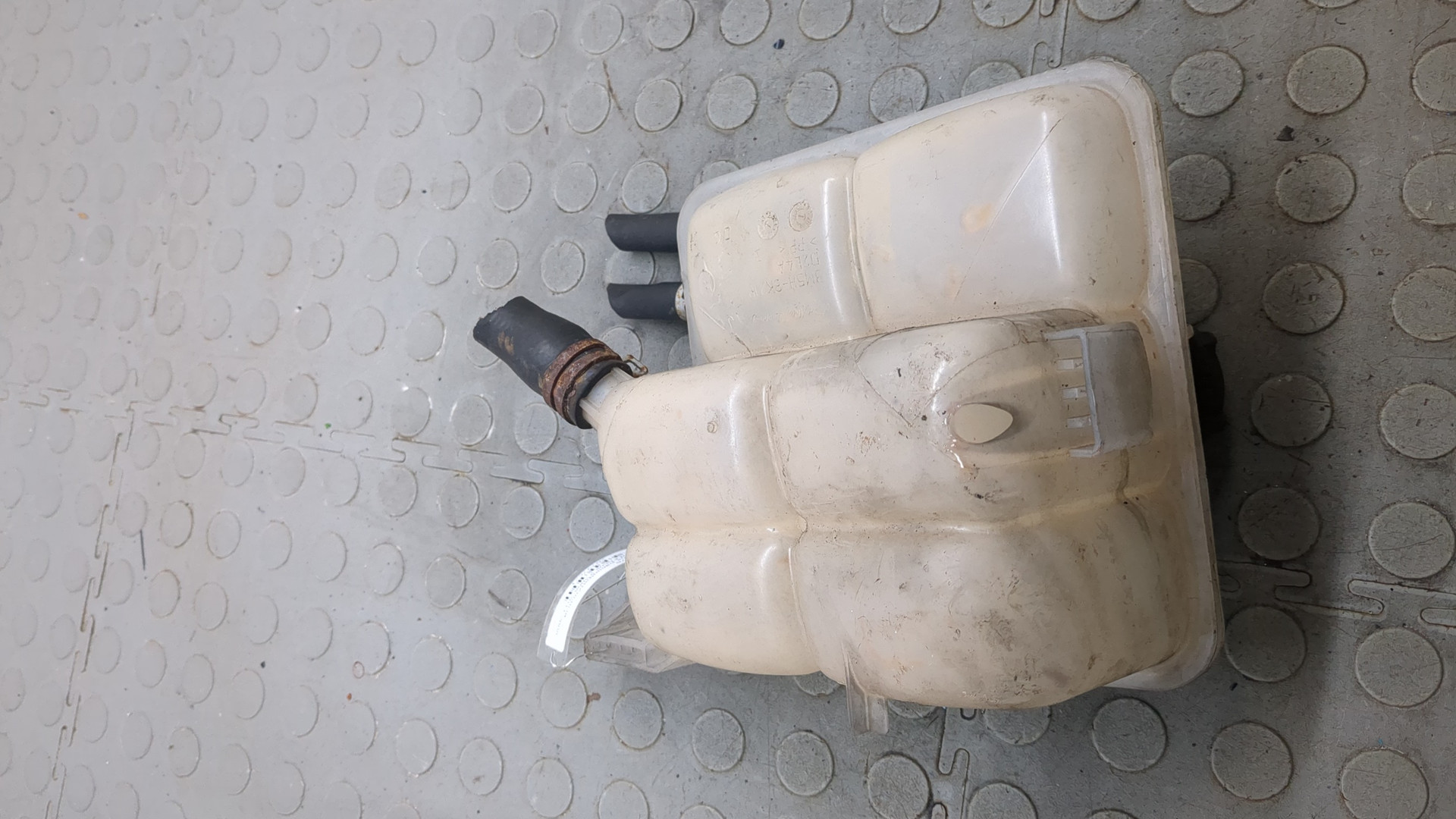 Бачок расширительный