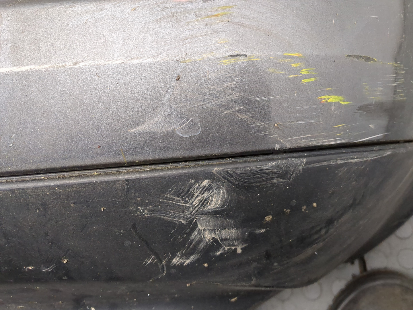 Бампер задний