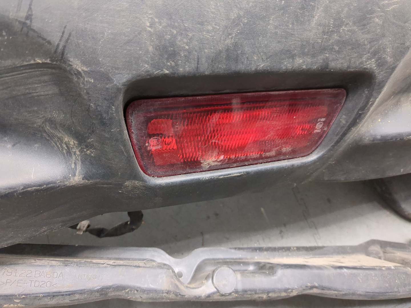 Бампер задний