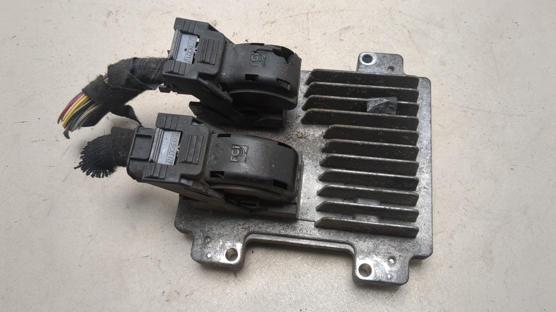 Блок управления двигателем