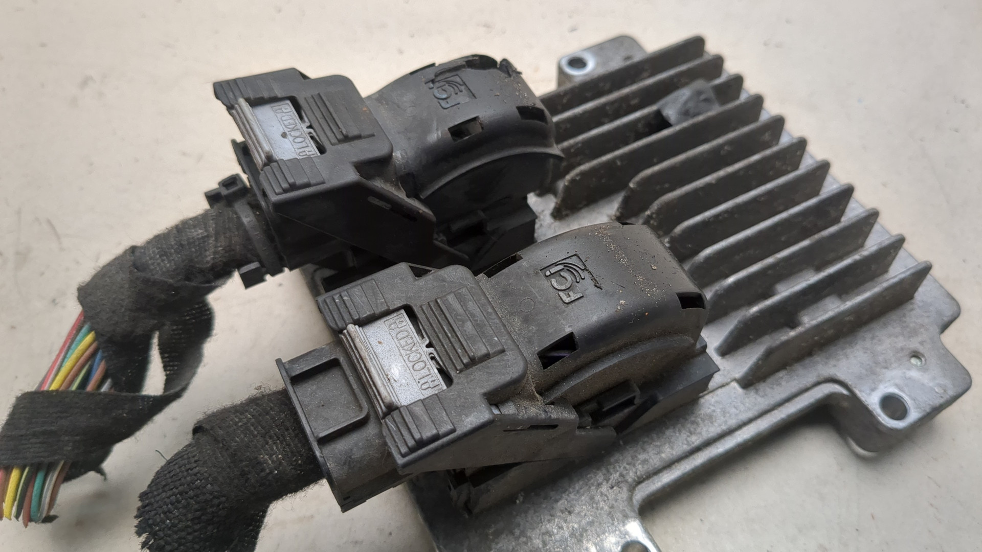 Блок управления двигателем