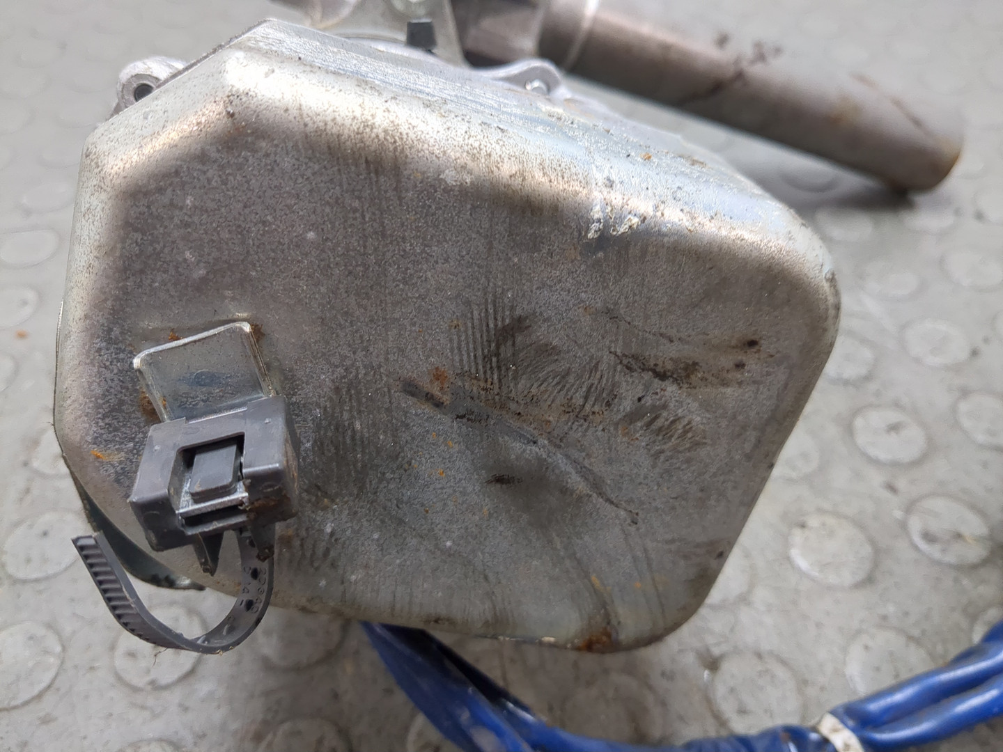 Серводвигатель рулевой рейки