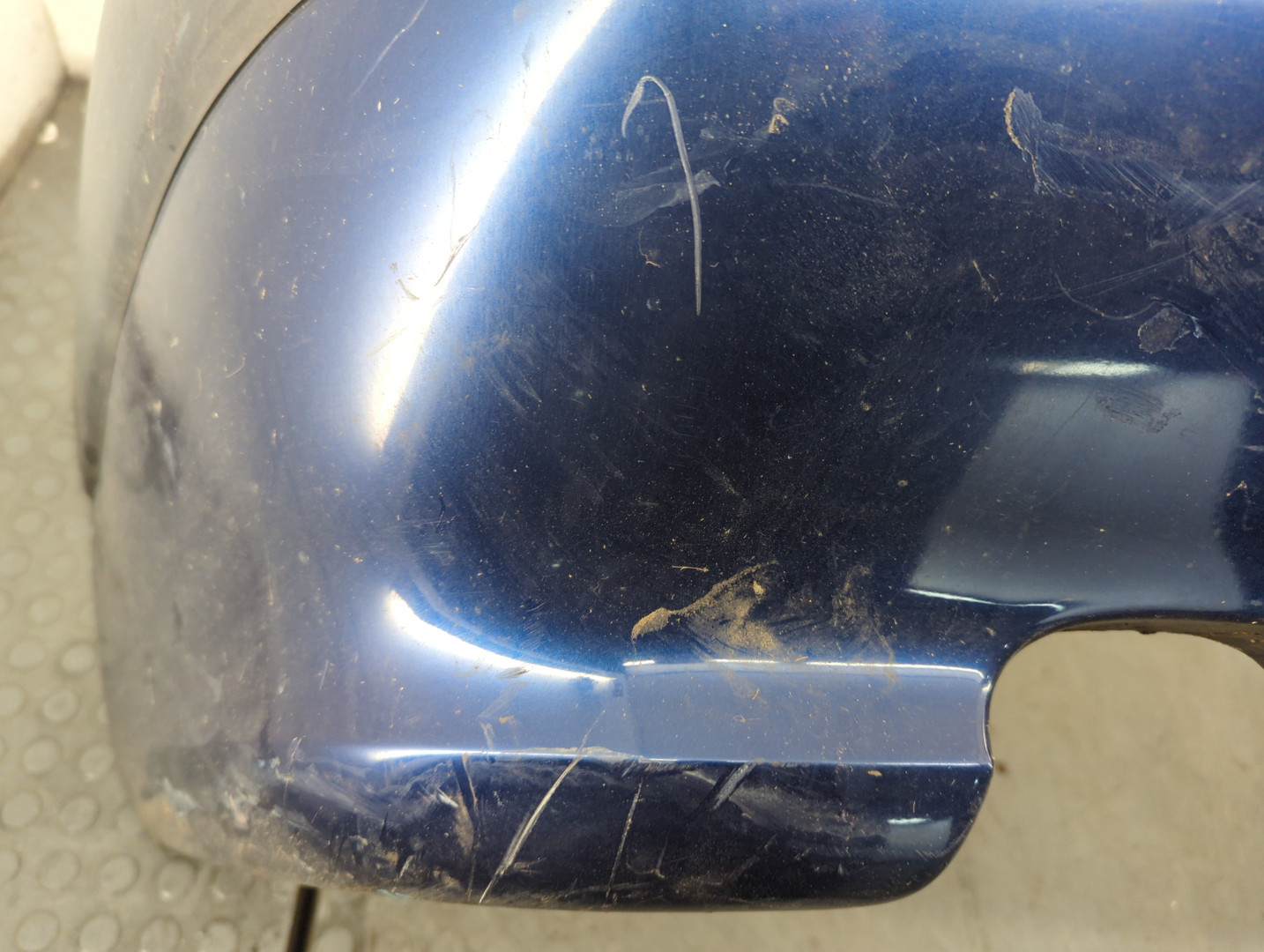 Бампер задний