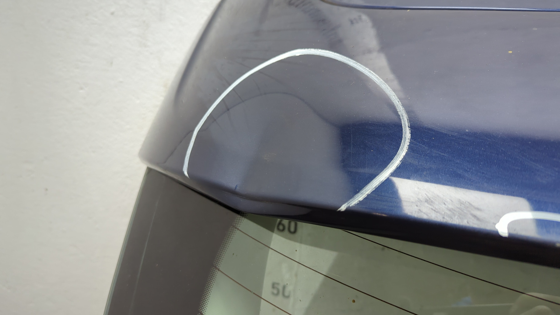 Дверь багажника