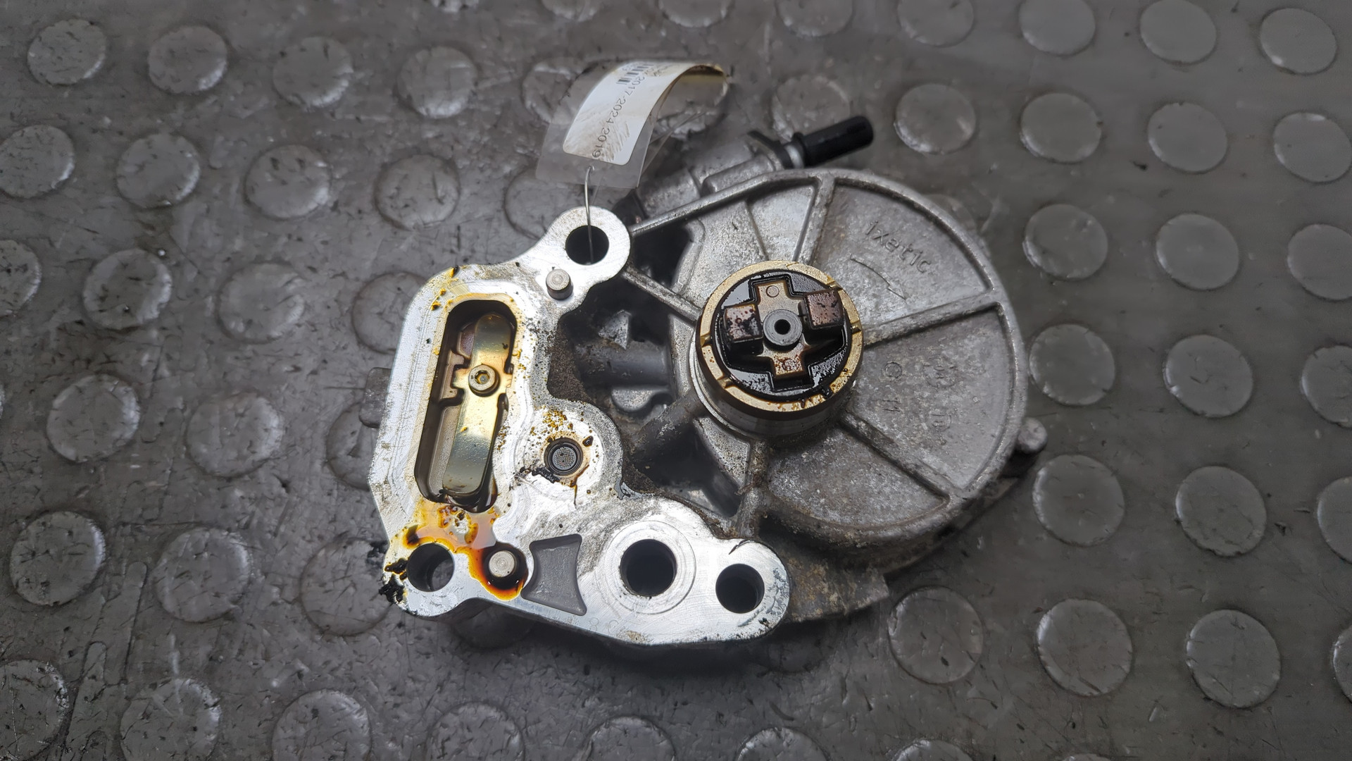 Насос вакуумный