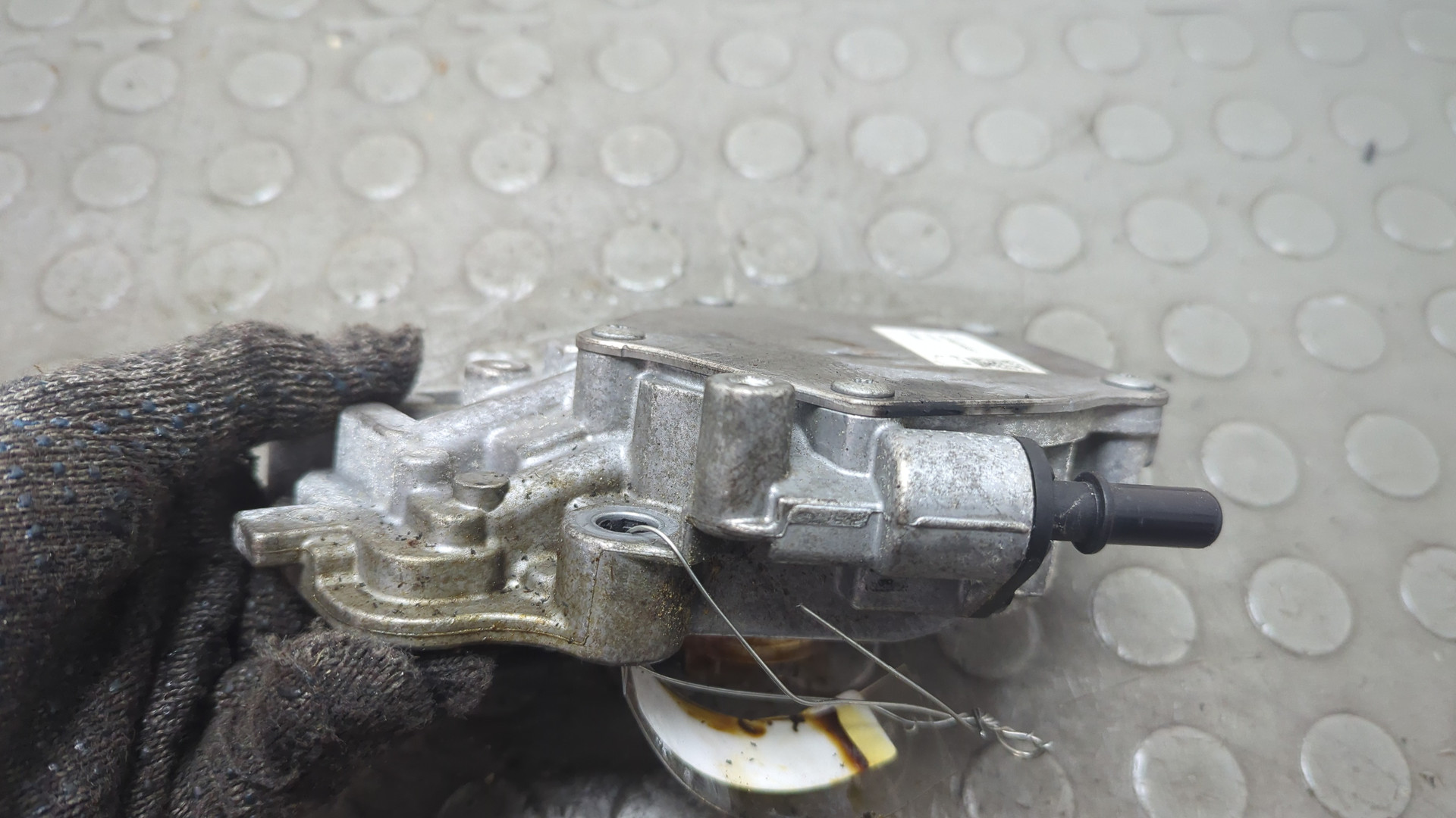 Насос вакуумный