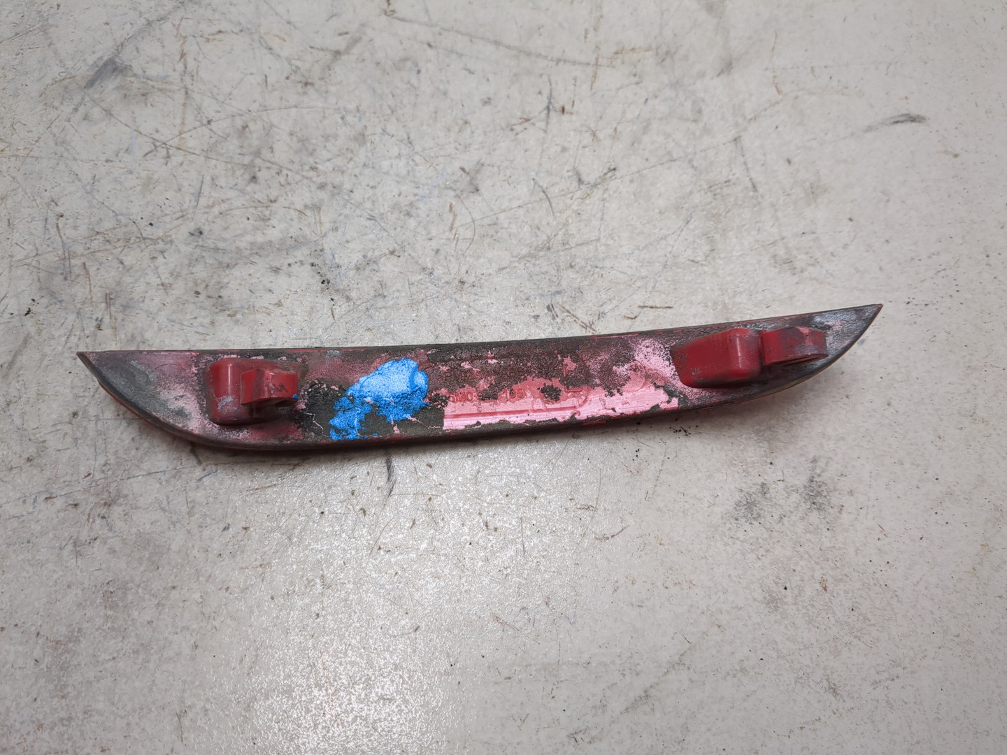 Отражатель в бампер задний левый