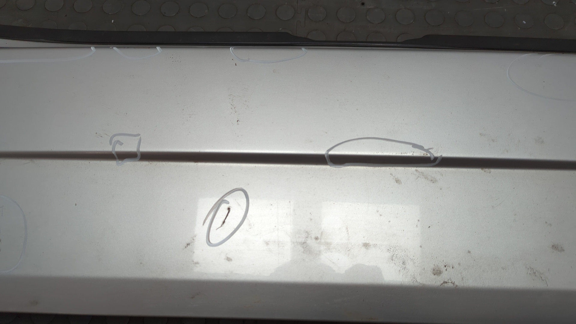 Дверь багажника нижняя (борт)