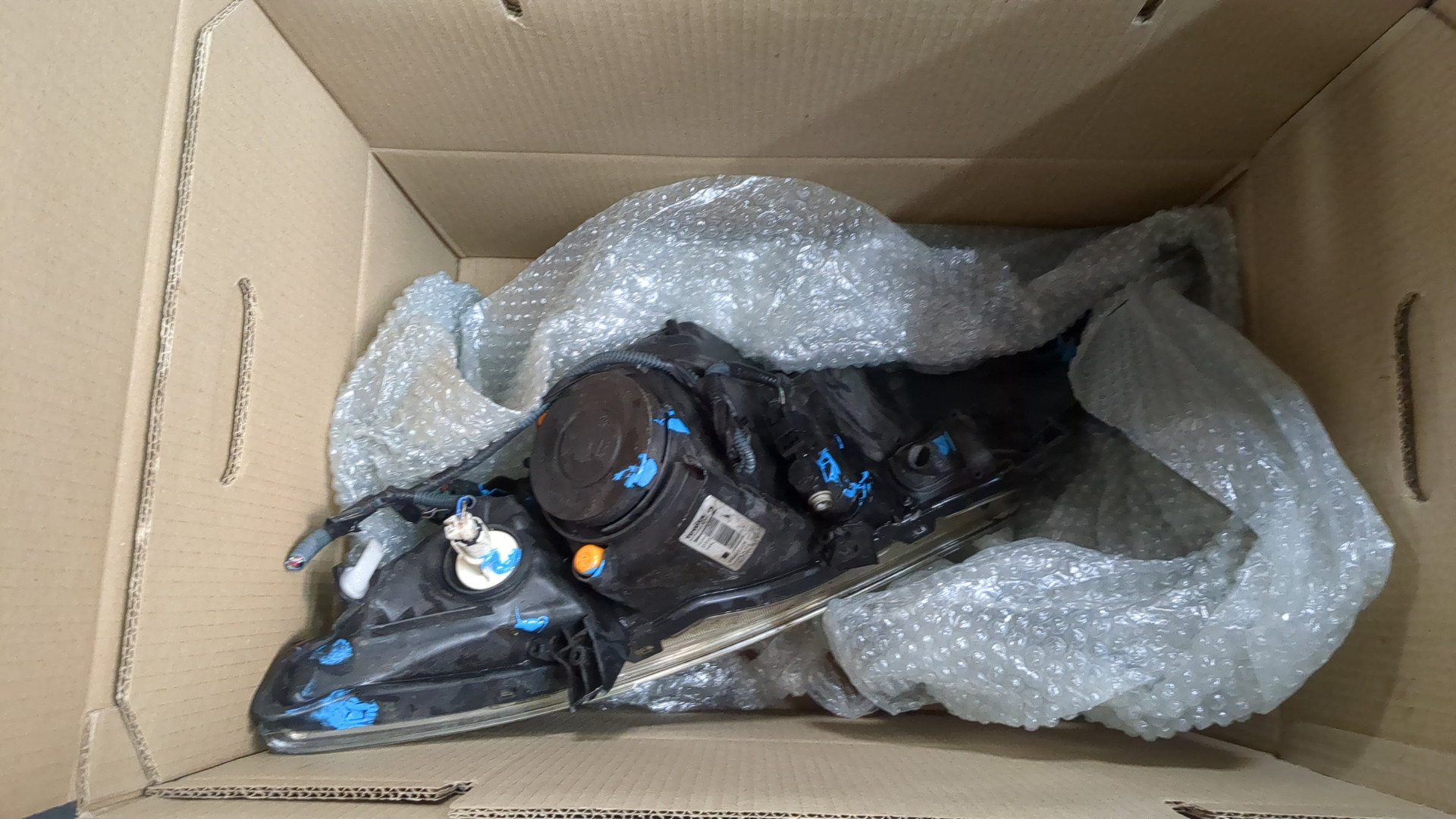 Фара правая