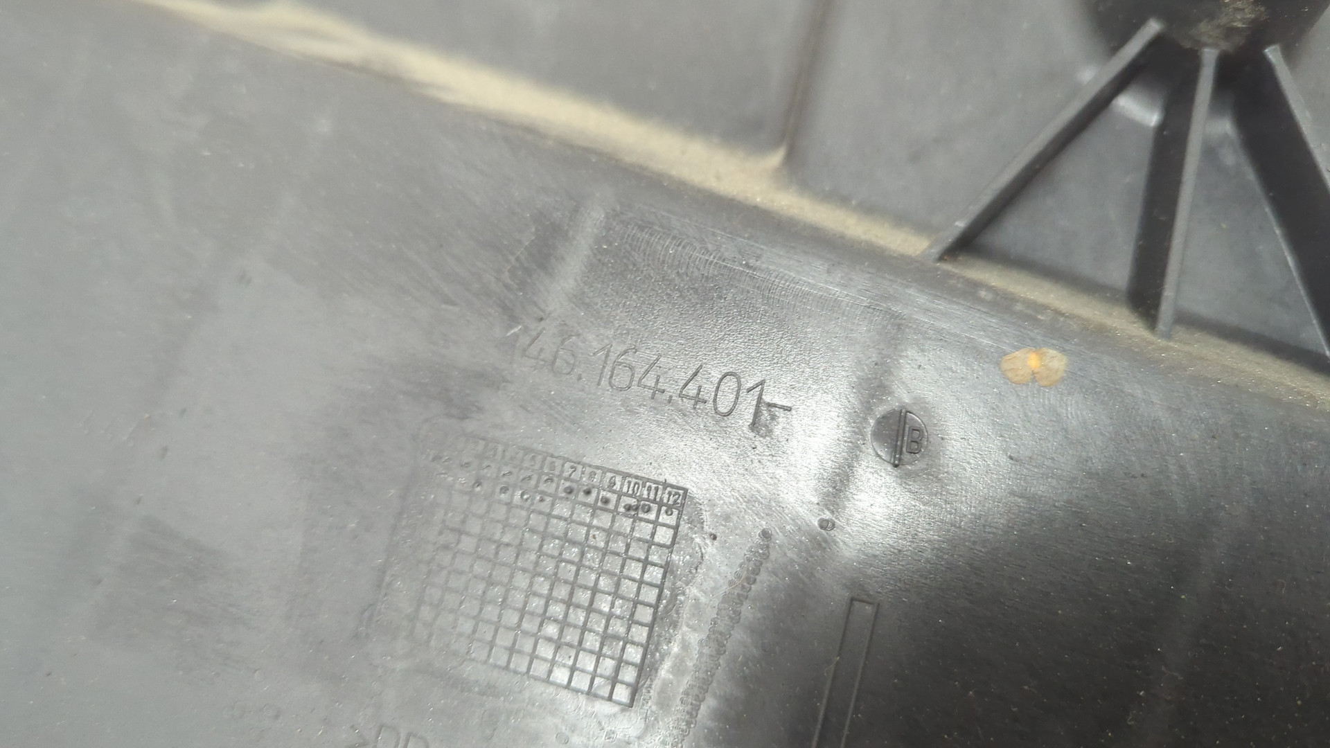 Стеклоподъемник электр. передний левый