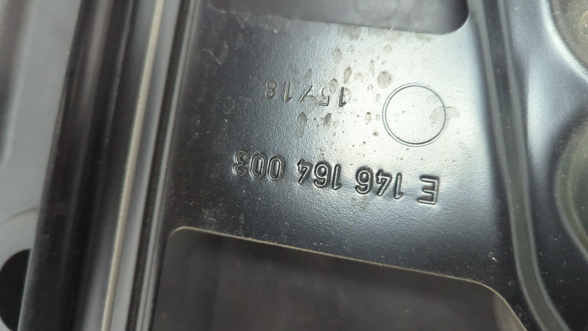 Стеклоподъемник электр. передний левый