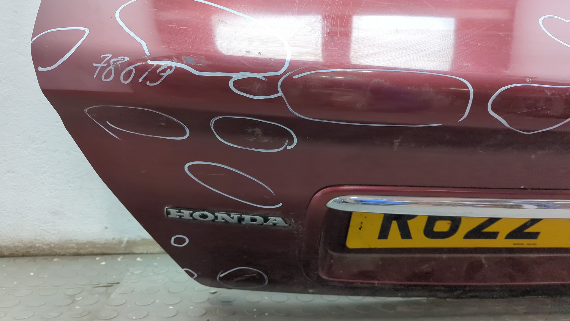 Дверь багажника