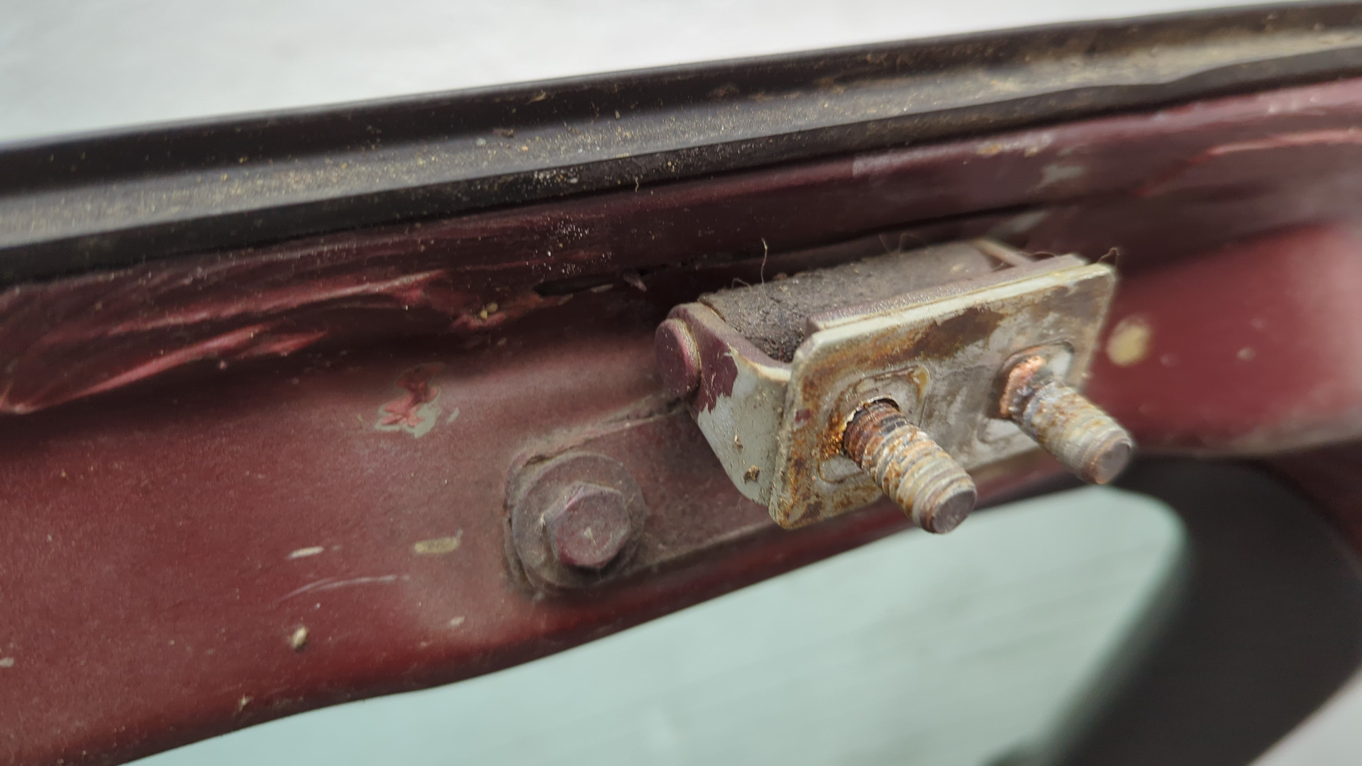 Дверь багажника